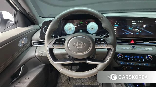 Hyundai The New Avante (CN7) 2023 Белый из Кореи, фото 3