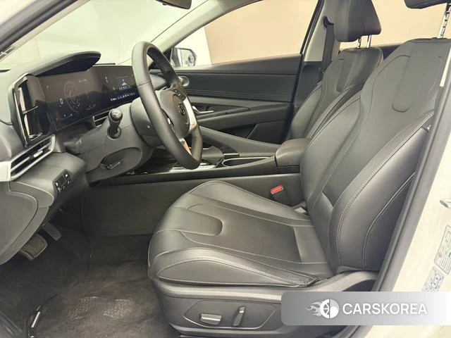 Hyundai Elantra 2022 Белый из Китая, фото 3