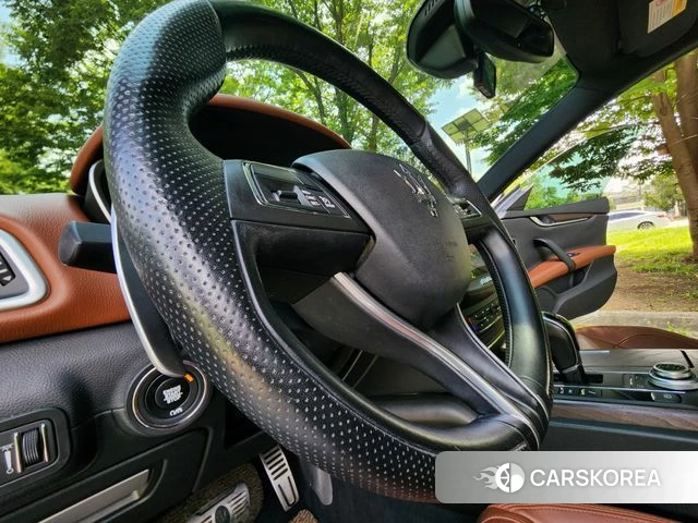Maserati Ghibli 2018 Белый из Кореи, фото 3
