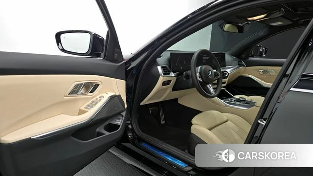 BMW 3 Series (G20) 2024 Черный из Кореи, фото 3