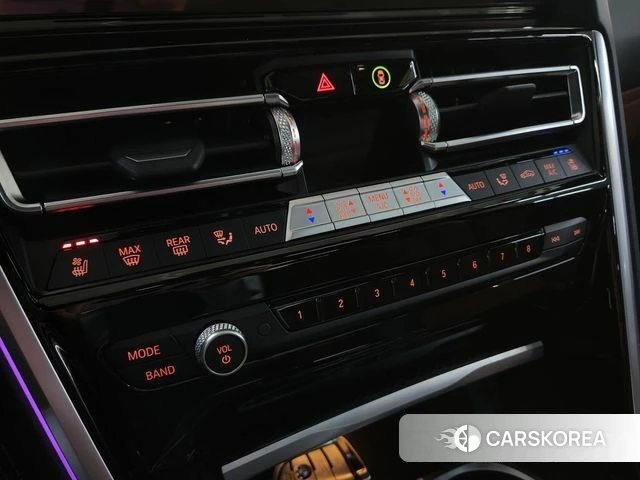 BMW 8 Series (G15) 2025 Белый из Кореи, фото 3