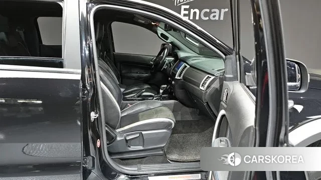 Ford Ranger 3rd Generation 2022 Черный из Кореи, фото 3