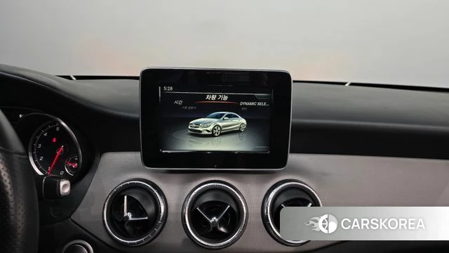 Mercedes-Benz CLA-Class C117 2018 Белый из Кореи, фото 3