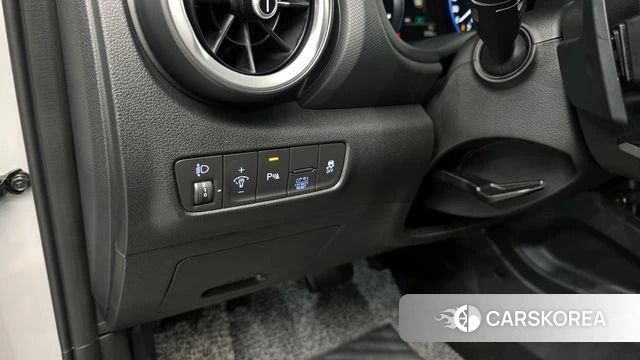 Hyundai The New Kona Hybrid 2023 Серебристо-серый из Кореи, фото 3