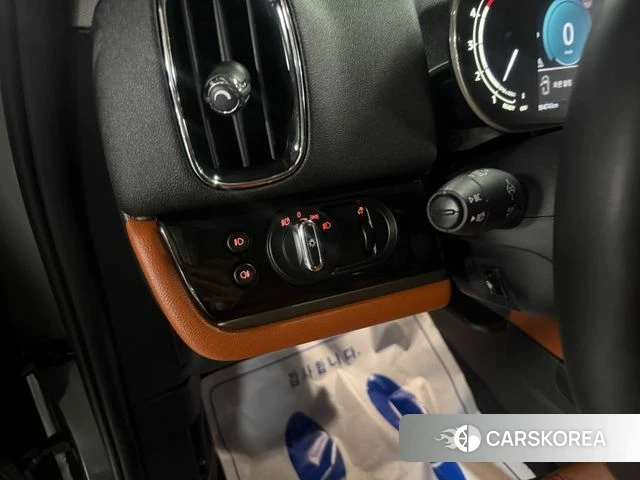Mini Cooper SD Countryman 2022 Серебряный из Кореи, фото 3