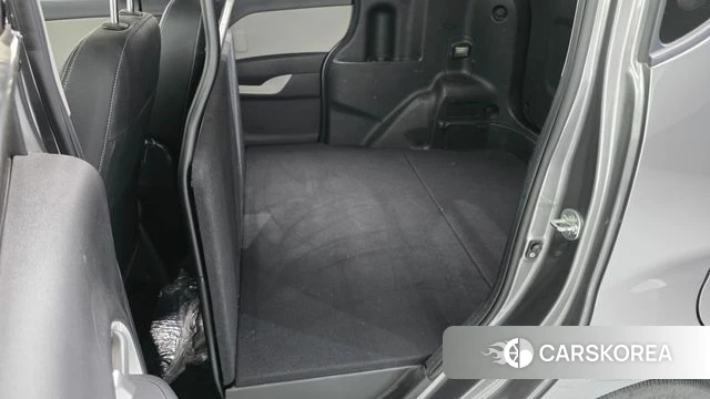 Kia The New Kia Ray 2023 Серебристо-серый из Кореи, фото 3