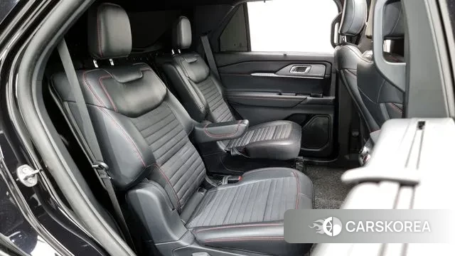 Ford Explorer 6th Generation 2024 Черный из Кореи, фото 3