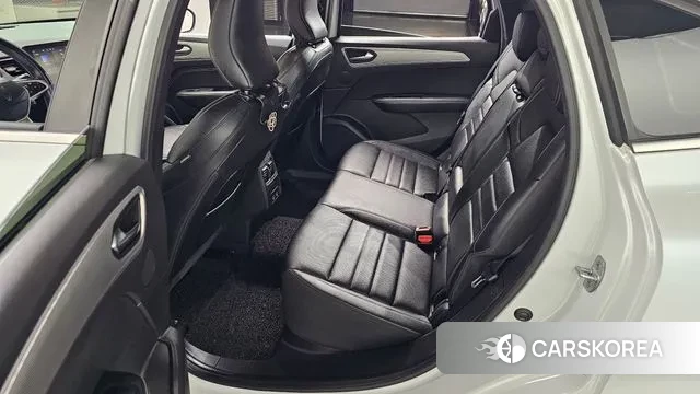 Renault Korea (Samsung) Arcana 2024 Белый из Кореи, фото 3