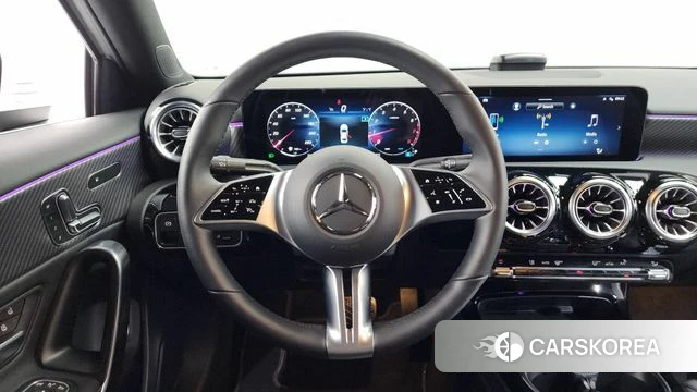 Mercedes-Benz A-Class W177 2024 Белый из Кореи, фото 3