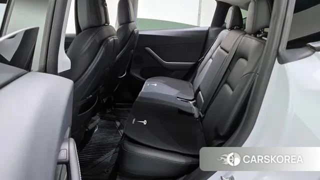 Tesla Model Y 2021 Белый из Кореи, фото 3