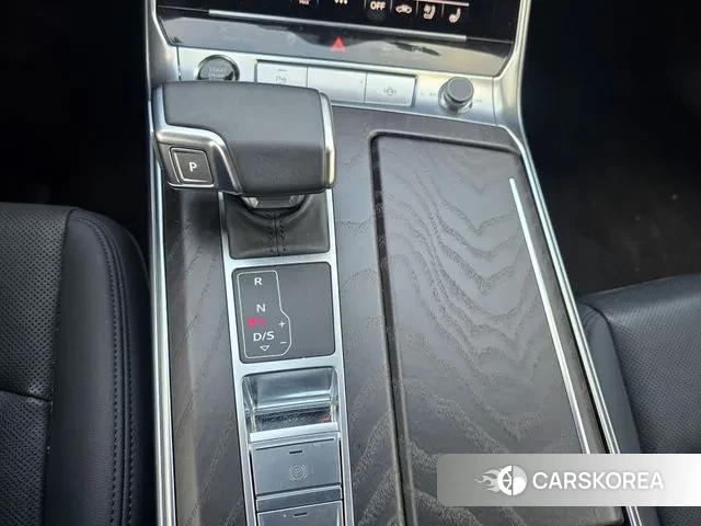 Audi A6 (C8) 2021 Белый из Кореи, фото 3