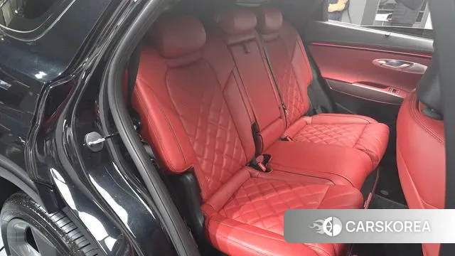 Genesis GV70 2024 Черный из Кореи, фото 3