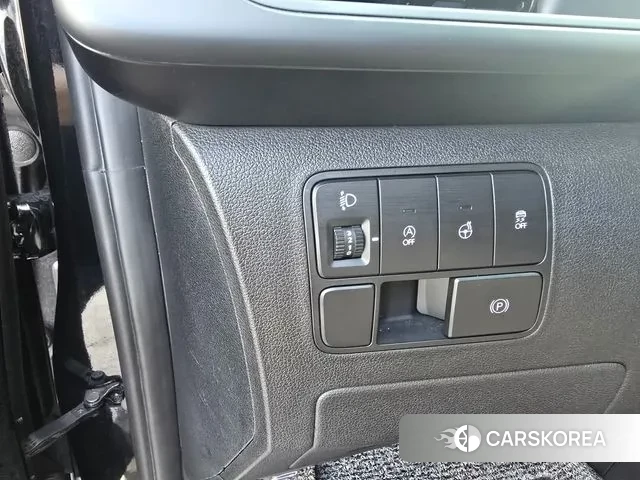 Hyundai Staria 2023 Черный из Кореи, фото 3