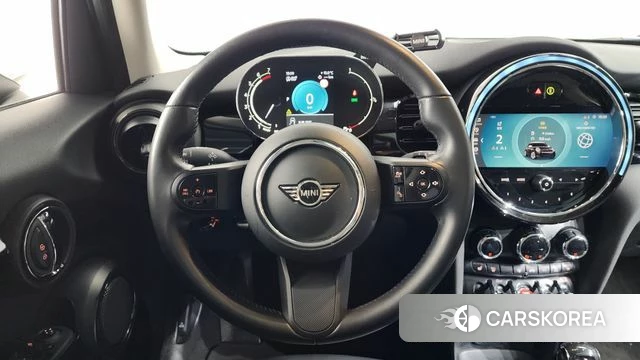 Mini Cooper 2021 Черный из Кореи, фото 3