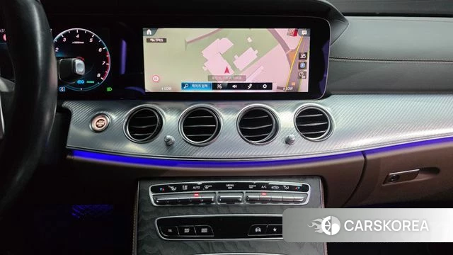 Mercedes-Benz E-Class W213 2021 Серый из Кореи, фото 3