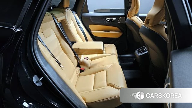 Volvo XC60 second Generation 2024 Черный из Кореи, фото 3