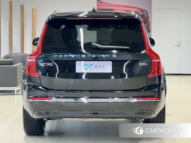 Volvo XC90 2024 Черный из Китая, фото 3