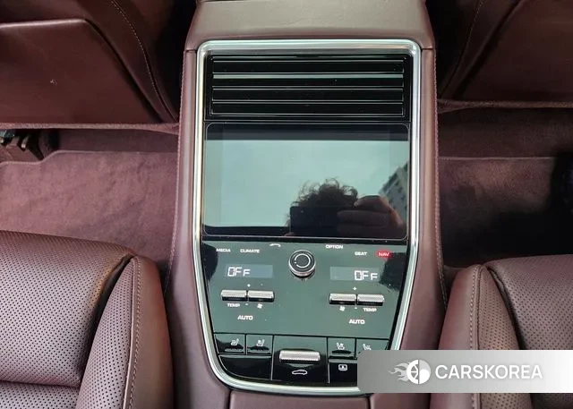 Porsche Panamera (971) 2018 Черный из Кореи, фото 3