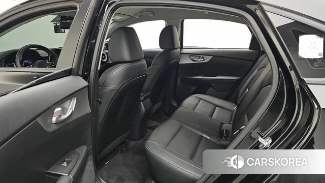 Kia The New K3 2nd generation 2023 Черный из Кореи, фото 3