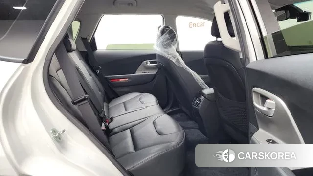 Kia Niro Plus 2022 Белый из Кореи, фото 3