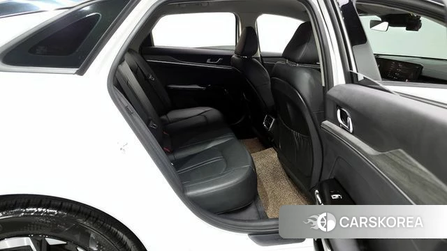 Kia The New K5 3rd generation 2024 Белый из Кореи, фото 3