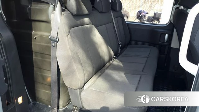 Hyundai Staria 2022 Серый из Кореи, фото 3