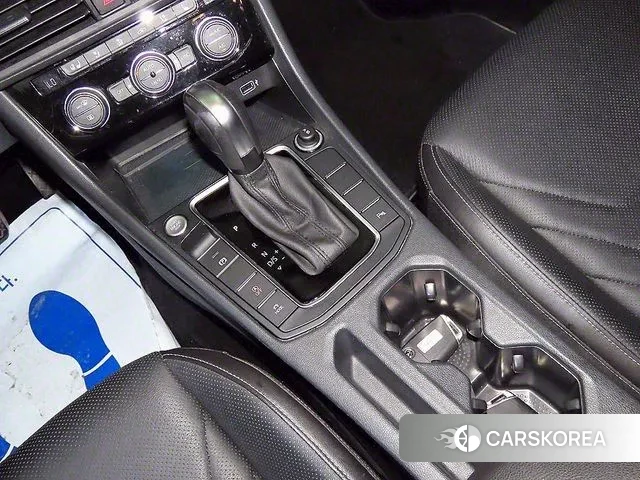 Volkswagen 7th Generation of Jetta 2020 Черный из Кореи, фото 3