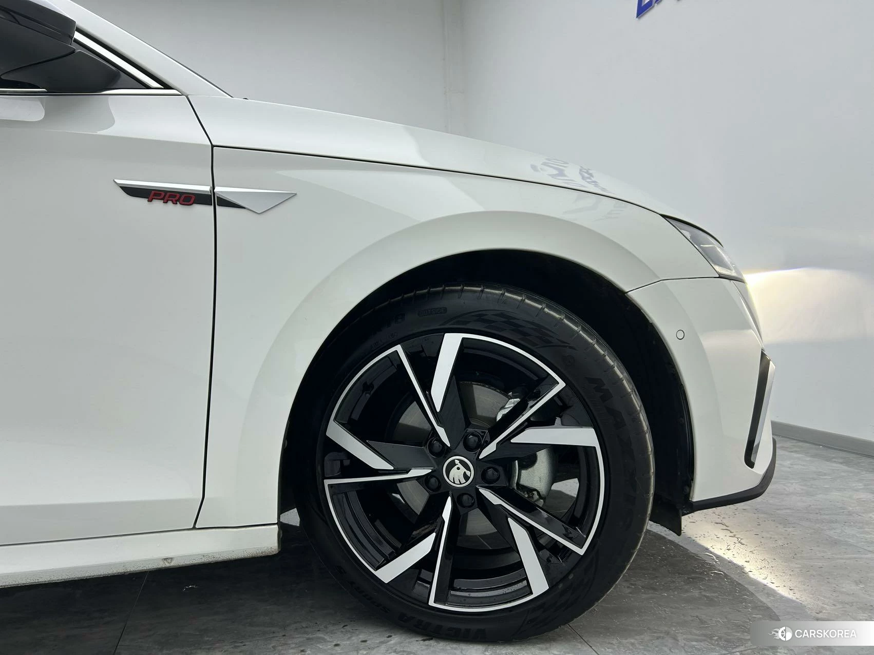 Skoda Octavia 2021 Белый из Китая, фото 3
