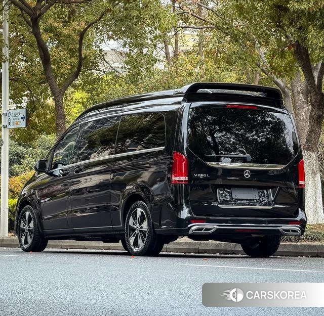 Mercedes-Benz V-class 2024 Черный из Китая, фото 3