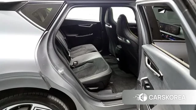 Kia EV6 2023 Серый из Кореи, фото 3