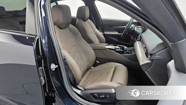 BMW 5 Series (G60) 2025 Синий из Кореи, фото 3