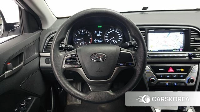 Hyundai Avante AD 2018 Белый из Кореи, фото 3
