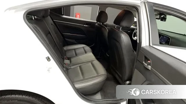 Hyundai Avante AD 2018 Белый из Кореи, фото 3