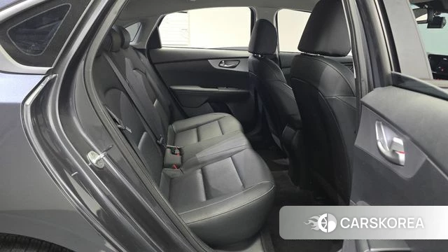 Kia The New K3 2nd generation 2021 Серый из Кореи, фото 3