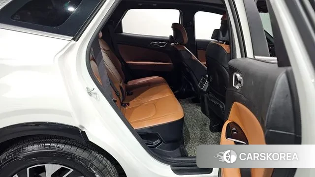 Kia Sportage 5th Generation Hybrid 2021 Белый из Кореи, фото 3