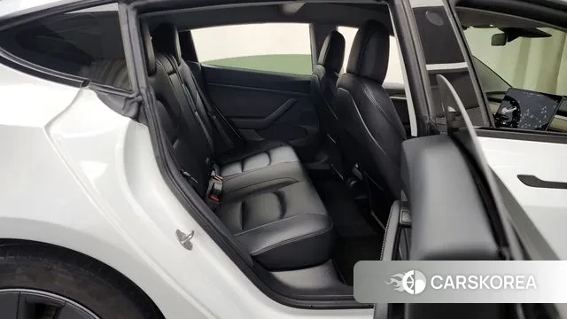 Tesla Model 3 2021 Белый из Кореи, фото 3