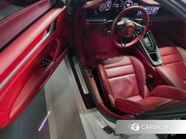 Porsche 911(992) 2021 Серебристо-серый из Кореи, фото 3