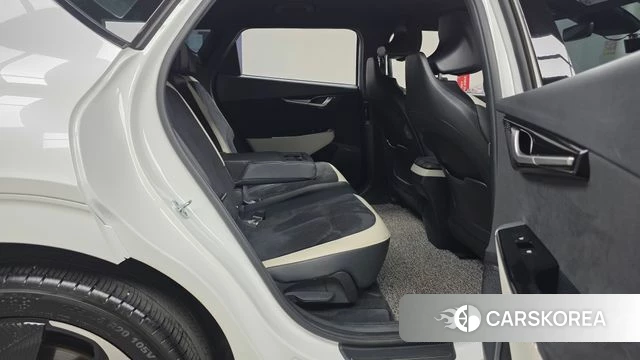 Kia EV6 2022 Белый из Кореи, фото 3