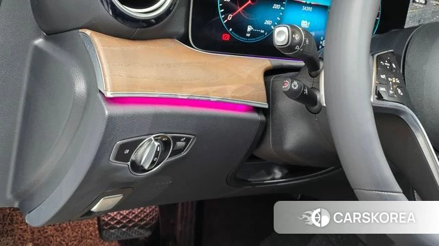 Mercedes-Benz E-Class W213 2021 Белый из Кореи, фото 3