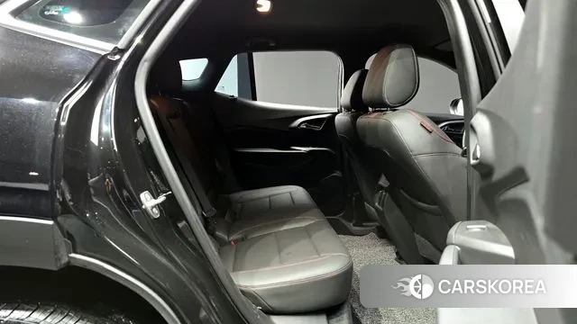 Chevrolet (GM Daewoo) Trax Crossover 2024 Черный из Кореи, фото 3