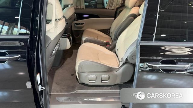 Kia Carnival 4th generation 2023 Черный из Кореи, фото 3