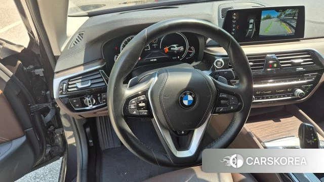 BMW 5 Series (G30) 2018 Серый из Кореи, фото 3