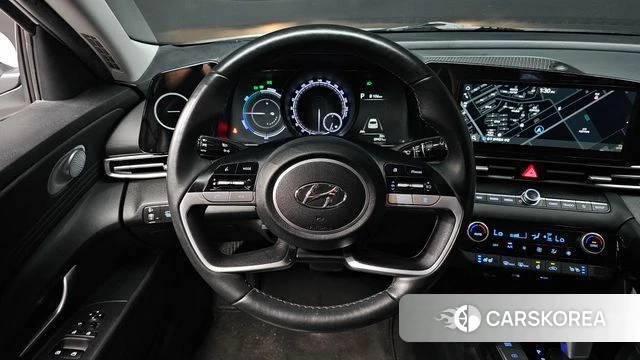Hyundai Avante Hybrid (CN7) 2022 Белый из Кореи, фото 3