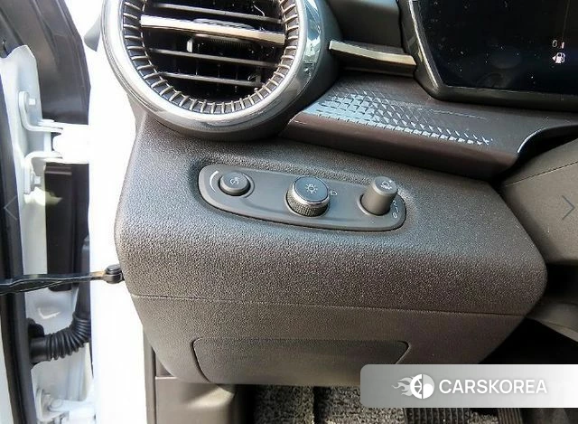 Chevrolet (GM Daewoo) Trax Crossover 2024 Белый из Кореи, фото 3