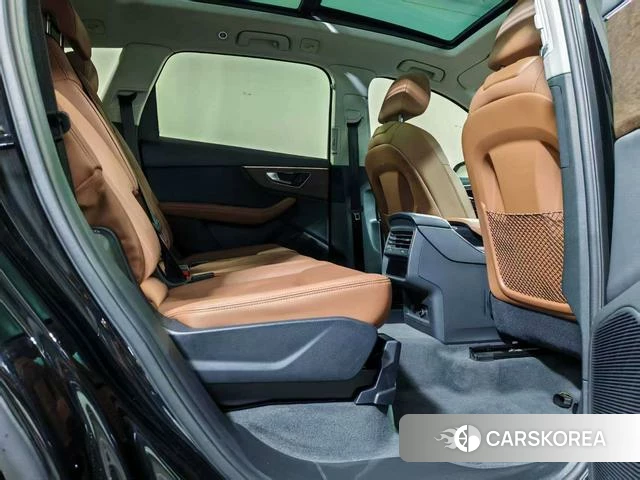 Audi Q7 2024 Черный из Китая, фото 3