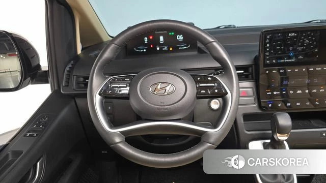 Hyundai Staria 2023 Белый из Кореи, фото 3