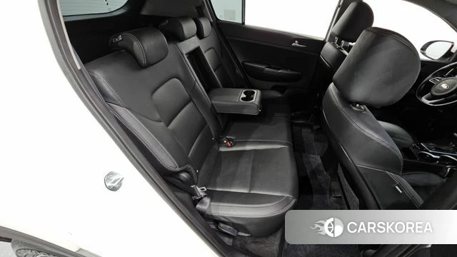 Kia Sportage The Bold 2021 Белый из Кореи, фото 3