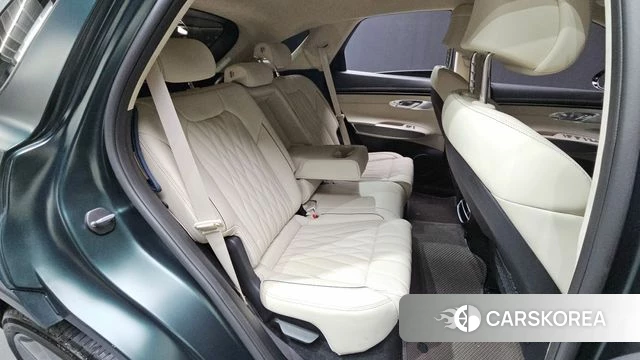 Genesis GV70 2022 Темно-зеленый из Кореи, фото 3