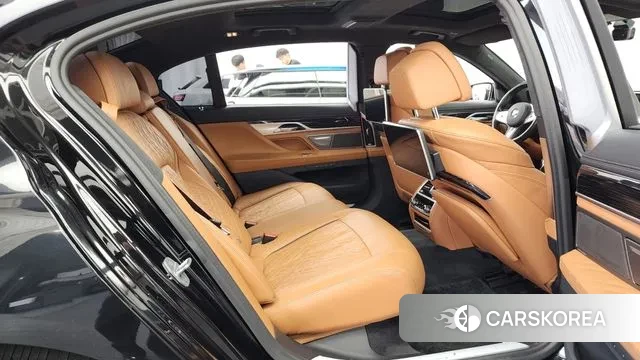 BMW 7 Series (G11) 2020 Черный из Кореи, фото 3