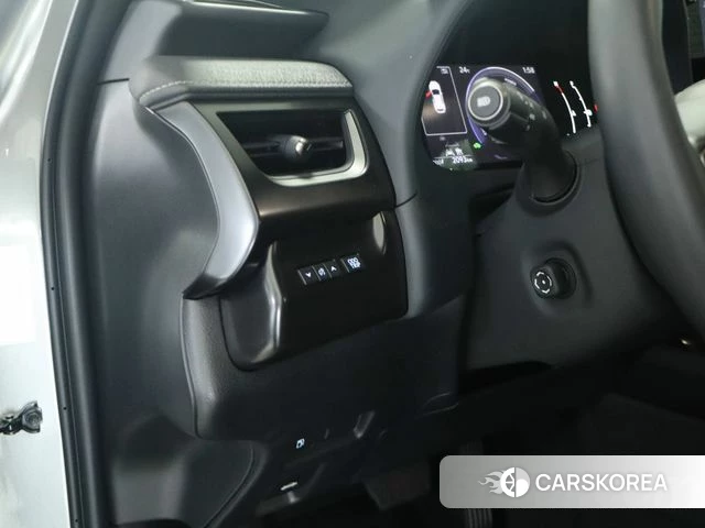 Lexus UX300h 2025 Песочный из Кореи, фото 3